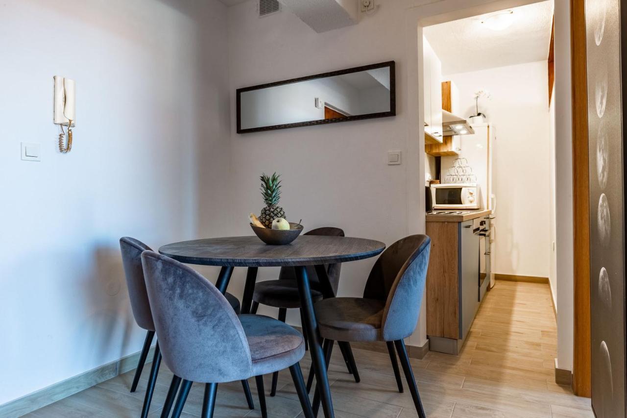 Bobo Central 2Br Apartment Zadar Exterior photo